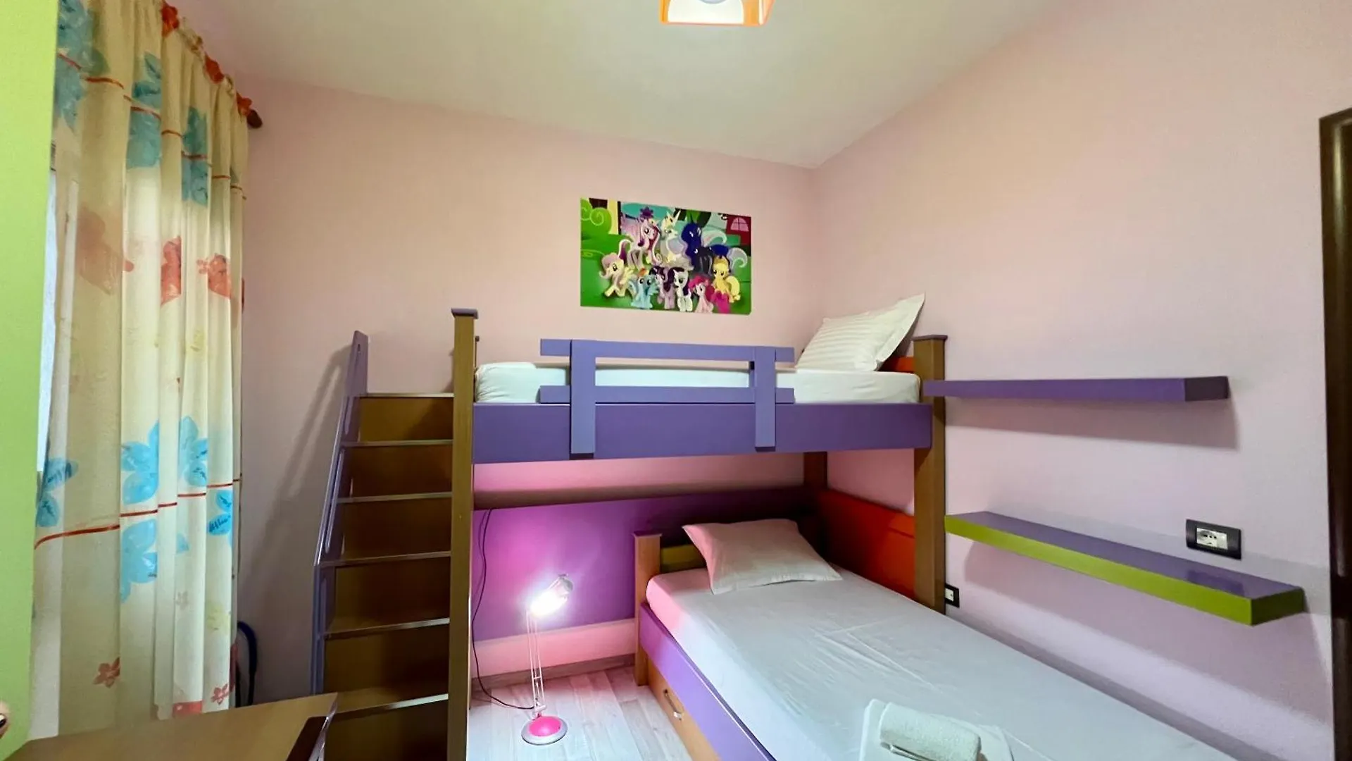 Downtown Apartment Korce