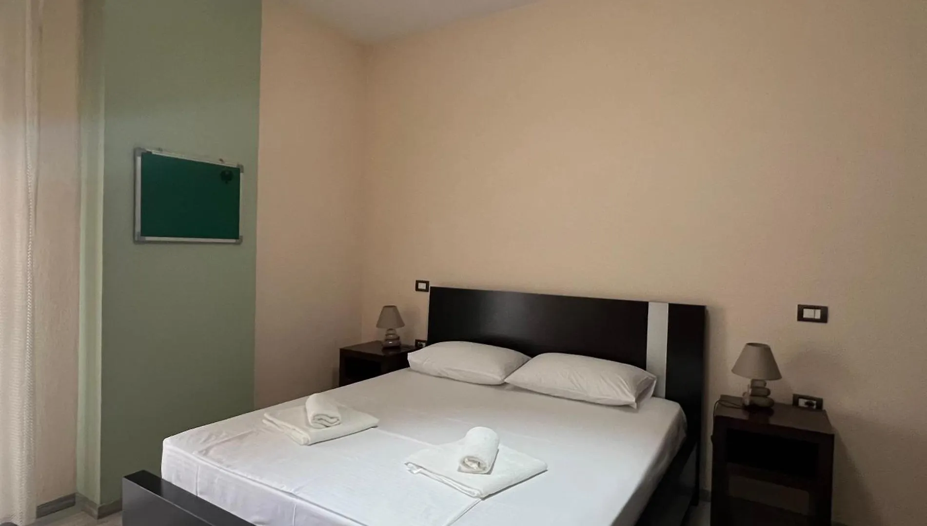 Downtown Apartment Korce 0*,  Albania